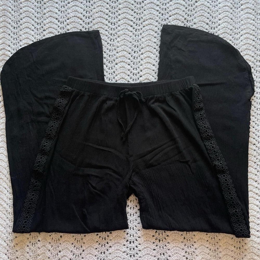 Black lace Trim wide leg pants / Joe B by Joe Benbasset / large